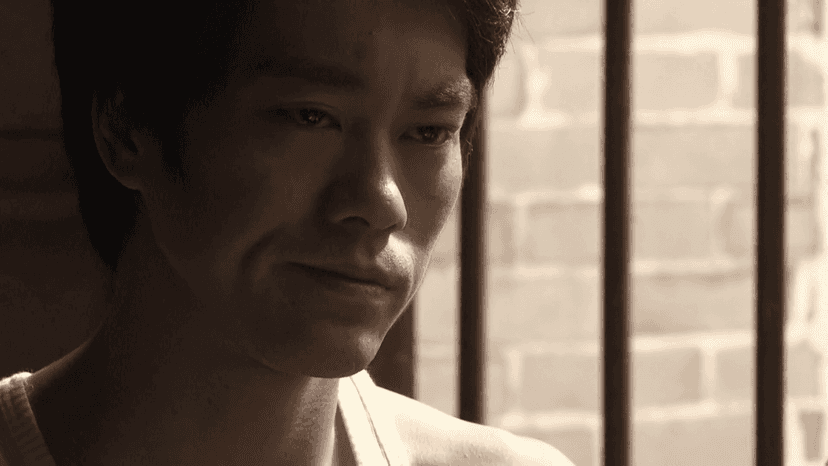 ئەفسانەی بروس لی _ ئەڵقەی یەک